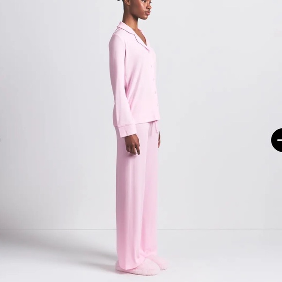 SKIMS NEW Med Size SOFT LOUNGE SLEEP SET - Picture 2 of 11